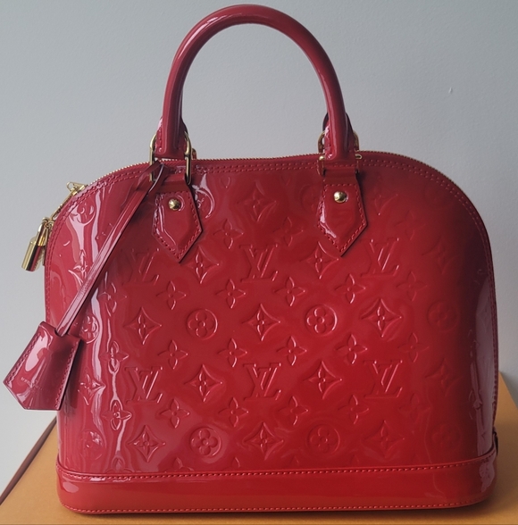 LOUIS VUITTON Monogram Vernis Alma PM Handbag - Picture 13 of 16